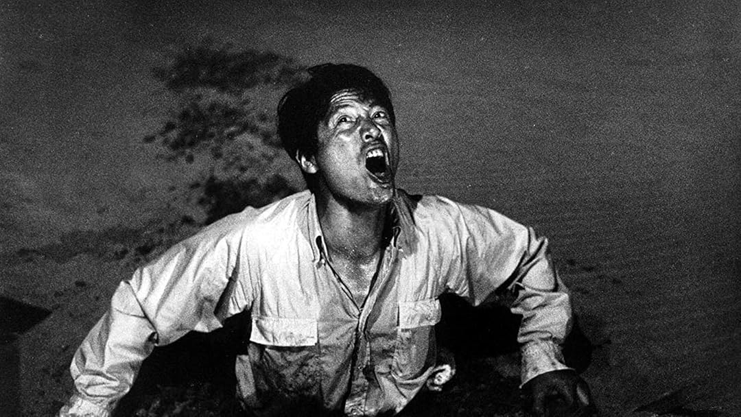 The woman in the dunes 